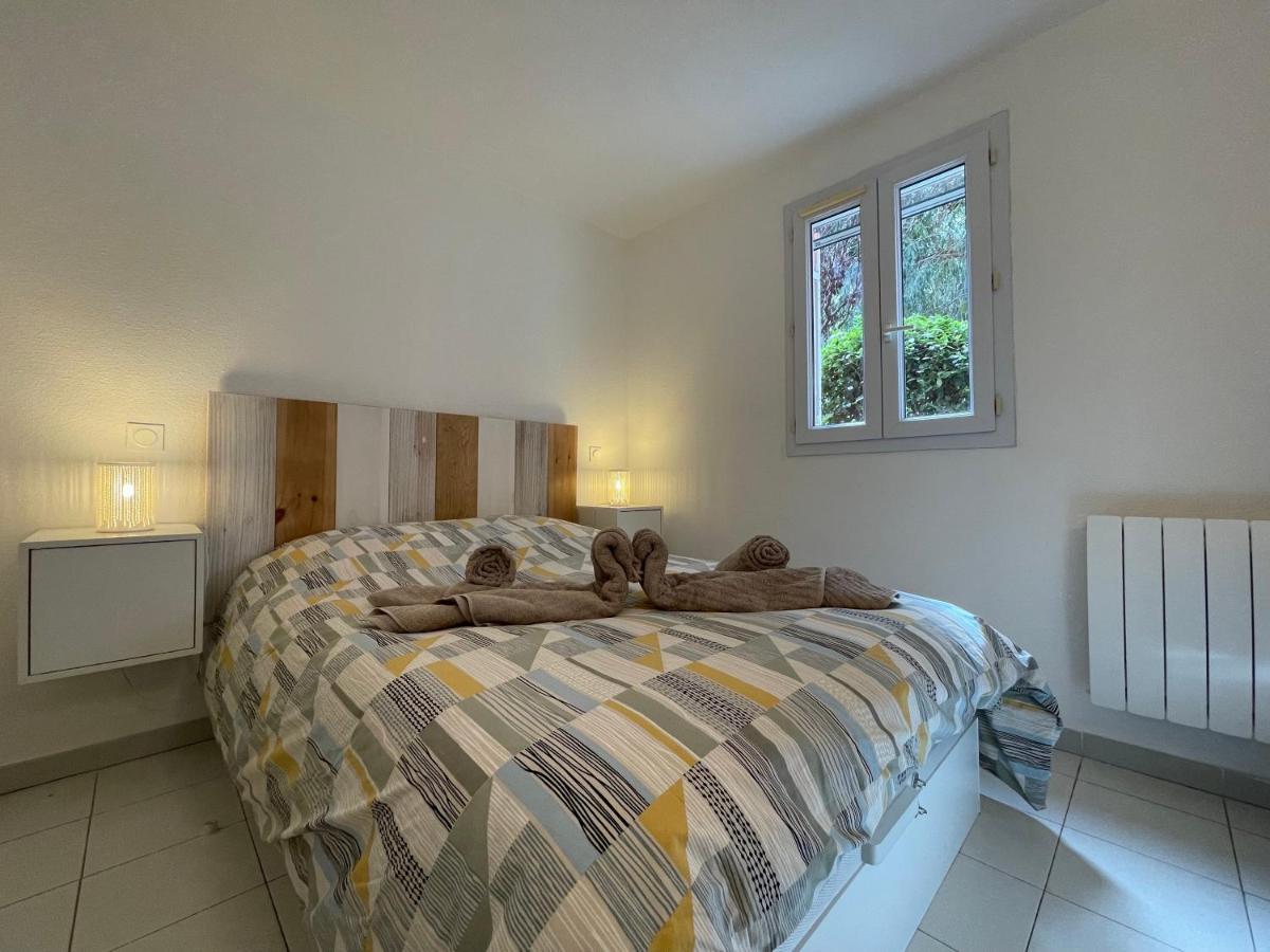 Appartement En Residence Privee, Face A La Mer Avec Acces Direct Plage Hyères Buitenkant foto
